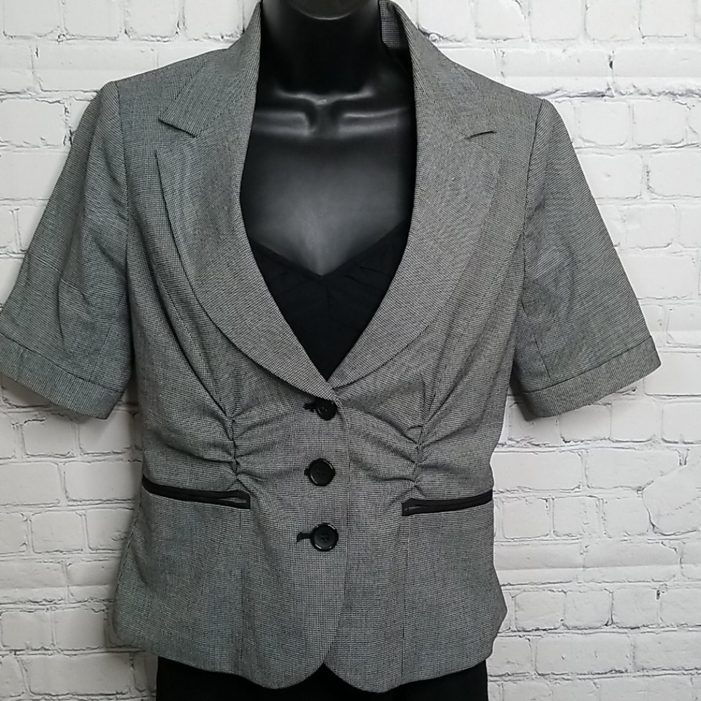 The Limited Black and White Cropped Blazer Y2K Size 2